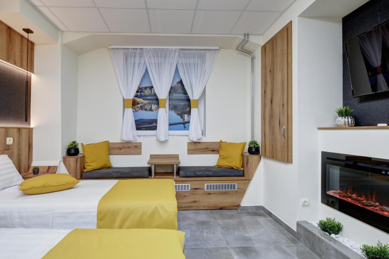 Riverside Inn - Dunaparti Szuteren Gyor Luaran gambar