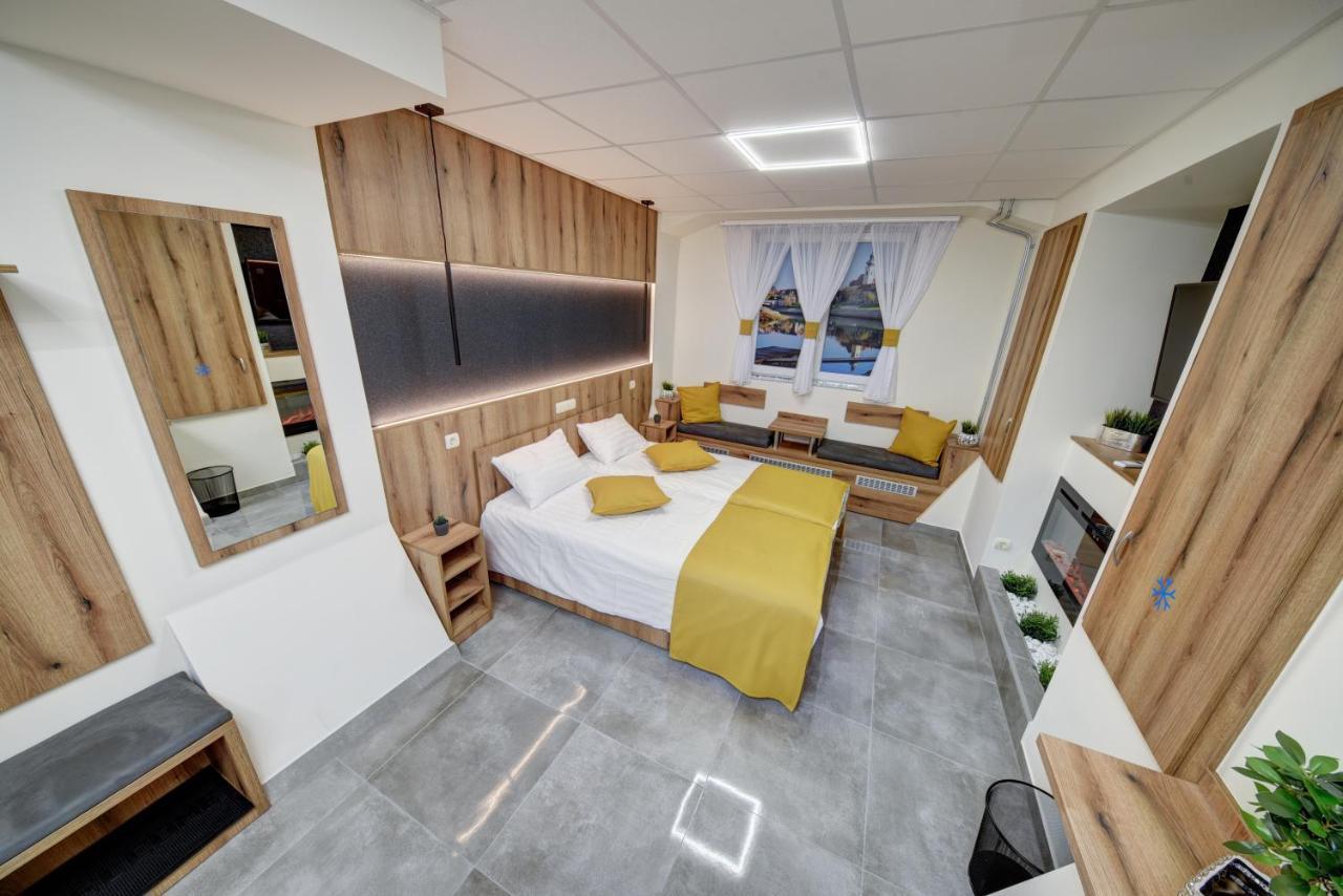 Riverside Inn - Dunaparti Szuteren Gyor Luaran gambar