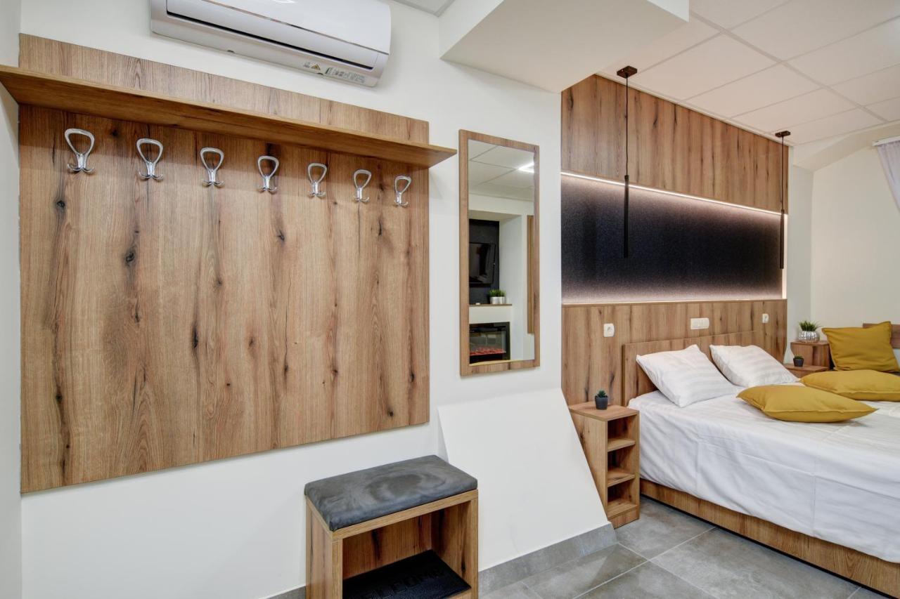 Riverside Inn - Dunaparti Szuteren Gyor Luaran gambar